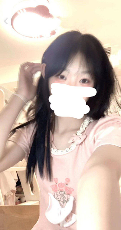 ⭐精品推荐:陪玩萝莉 芋芋 大尺度一对一, 娇嗲粉逼嫩乳 图 01