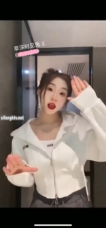 推特小美人 草深时见兔 性感诱惑裸舞骚叫自插 还会唱歌 图 12