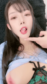♆♆ 奈奈奈奈美惠 推荐! ~道具狂插~流白浆~超爽! 图 02