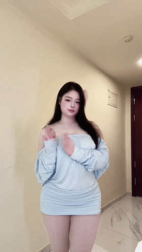 抖音 丰满超反差博主 想想吃什么 裸舞 特写紫薇 极品 图 03